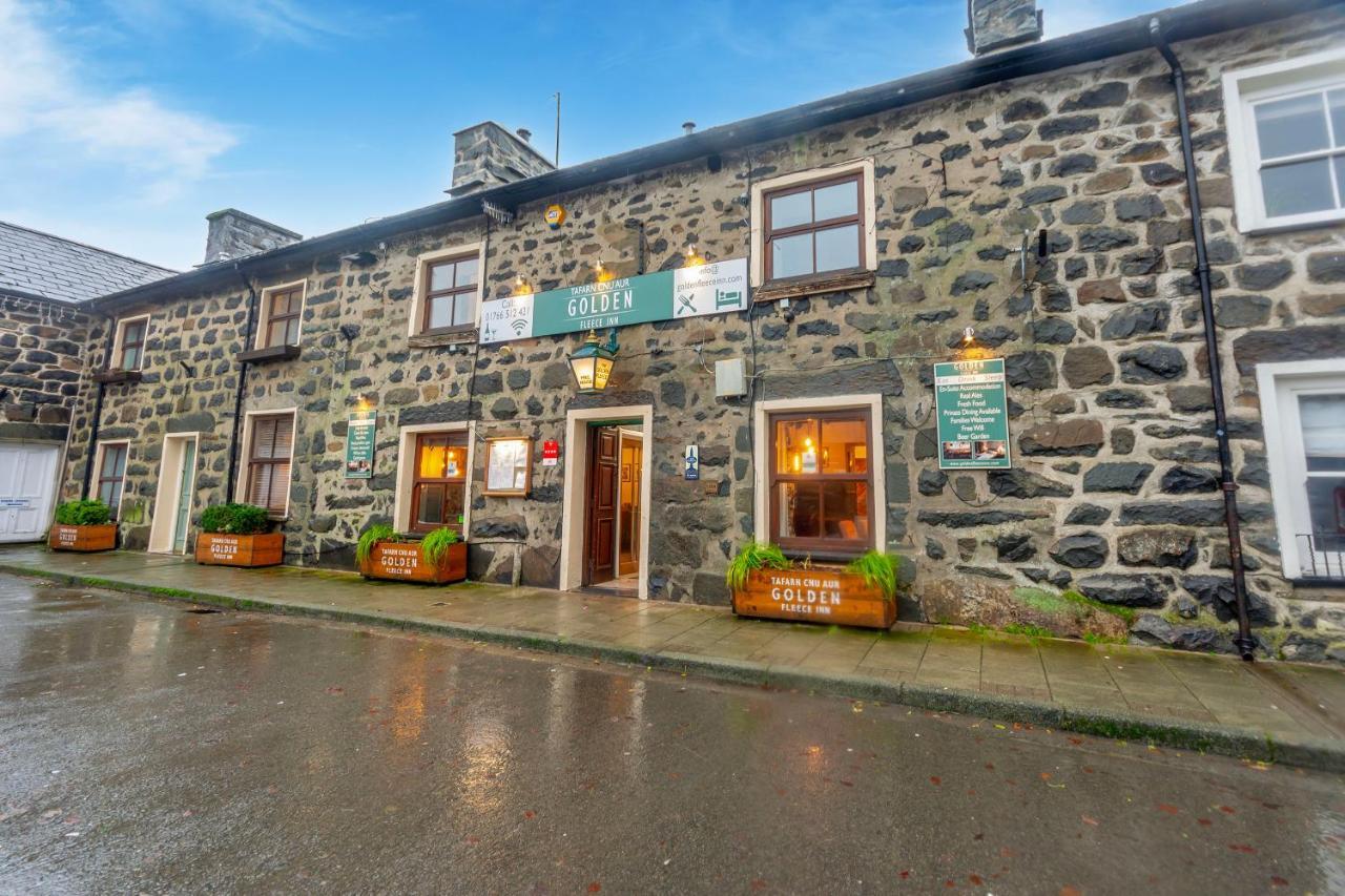 The Golden Fleece Inn Porthmadog Extérieur photo